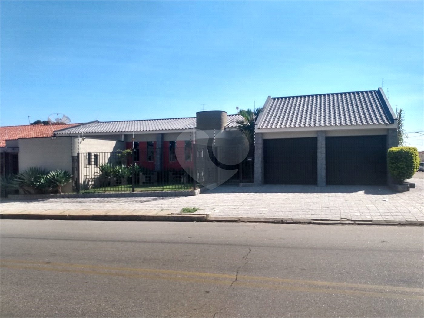 Casa à venda com 3 quartos, sendo 1 suíte, no Centro, Itapetininga, SP