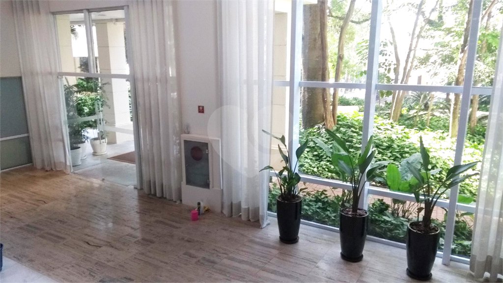 Apartamento à venda com 3 suítes em Jardim Marajoara, São Paulo, SP