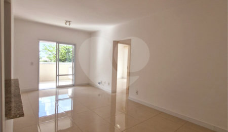 Apartamento à venda com 2 suítes em Pinheirinho, Vinhedo, SP