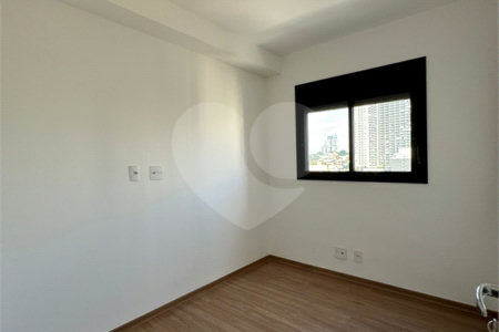 Flat à venda com 2 quartos em Vila Firmiano Pinto, São Paulo, SP