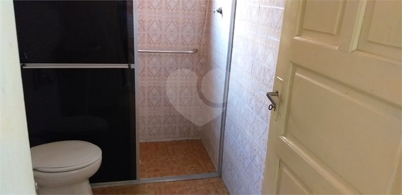 Sobrado à venda com 4 quartos em Parque Edu Chaves, São Paulo, SP