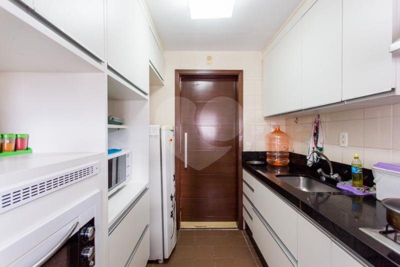 Apartamento à venda com 2 quartos, sendo 1 suíte, em Moema, São Paulo, SP