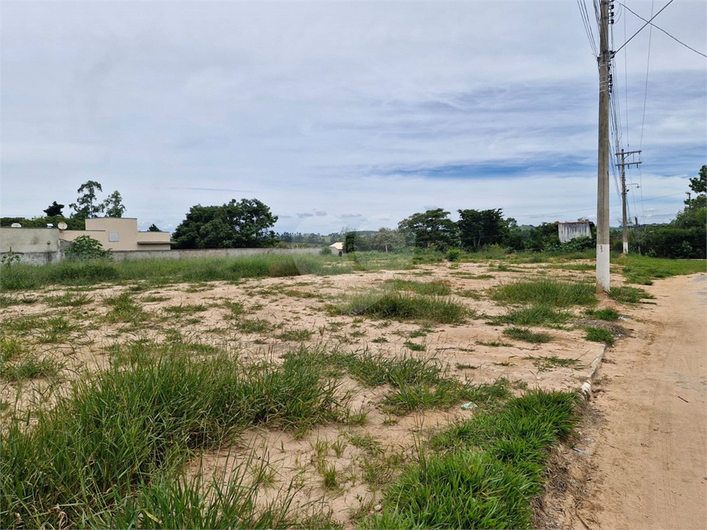 Terreno à venda no Centro, Sarapuí, SP