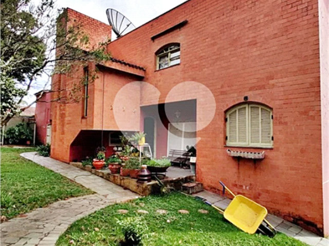 Casa à venda com 4 quartos, sendo 1 suíte,  no condomínio Chacarás Bela Vista, Mairiporã - SP