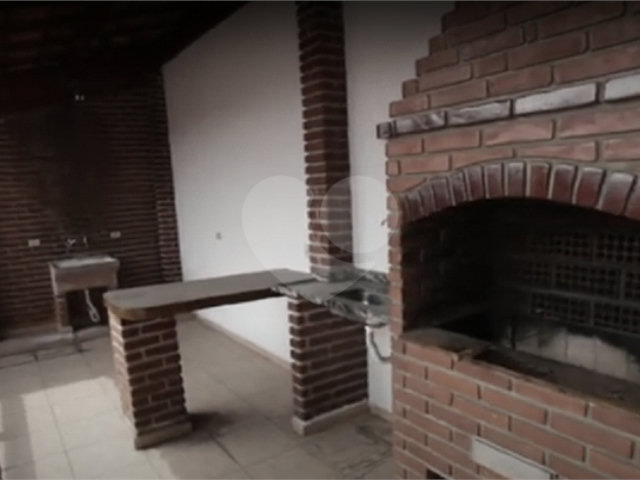 Casa à venda com 3 quartos, sendo 2 suítes,  no condomínio Não, São Paulo - SP