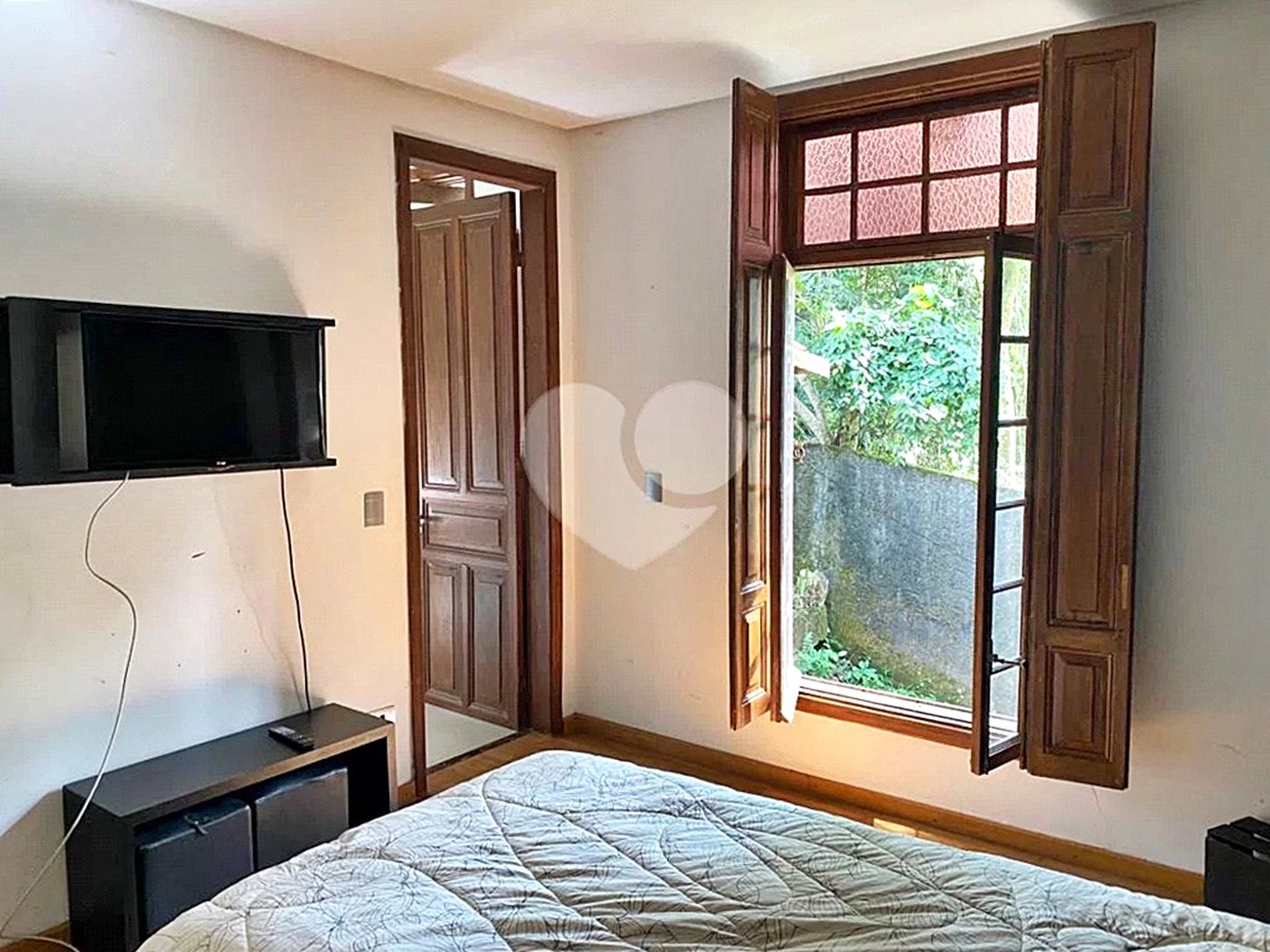 Casa à venda com 4 suítes no condomínio Sausalito, Mairiporã - SP