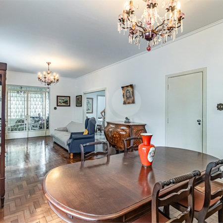 Casa à venda com 3 quartos, sendo 1 suíte, em Jardim Paulista, São Paulo, SP
