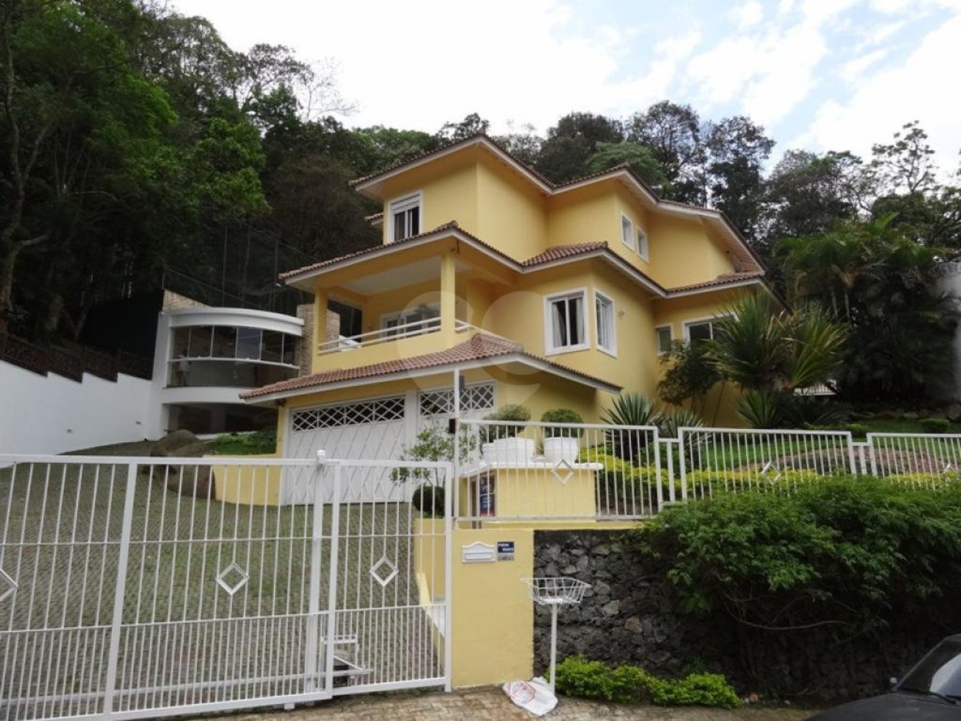 Casa à venda com 4 suítes no condomínio Jardim Ibiratiba, São Paulo - SP