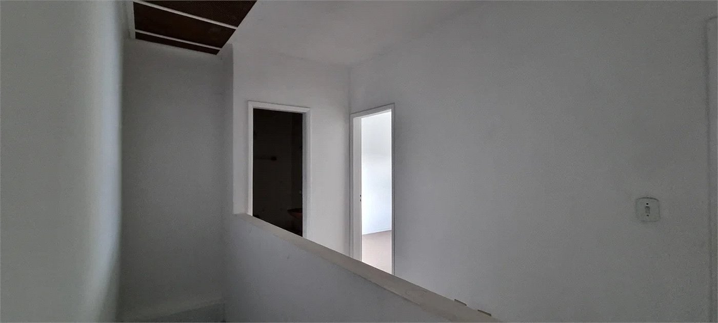 Casa à venda com 3 quartos, sendo 1 suíte, em Jardim Rosa Maria, São Paulo, SP