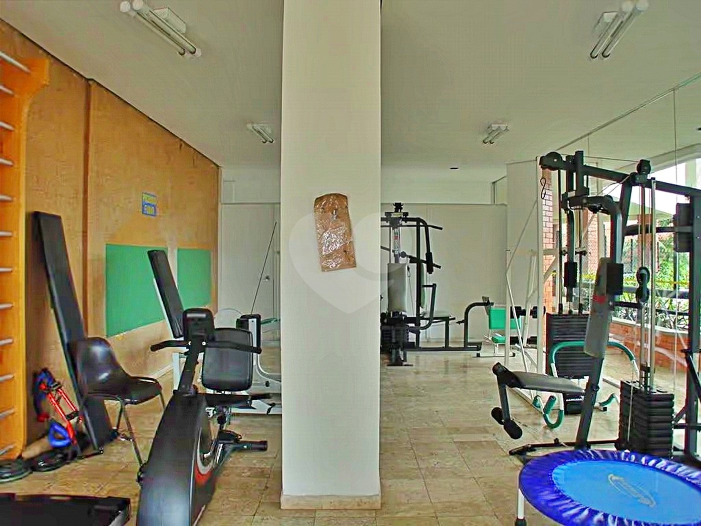 Apartamento à venda com 3 quartos, sendo 1 suíte,  em Jardim Parque Morumbi, São Paulo, SP