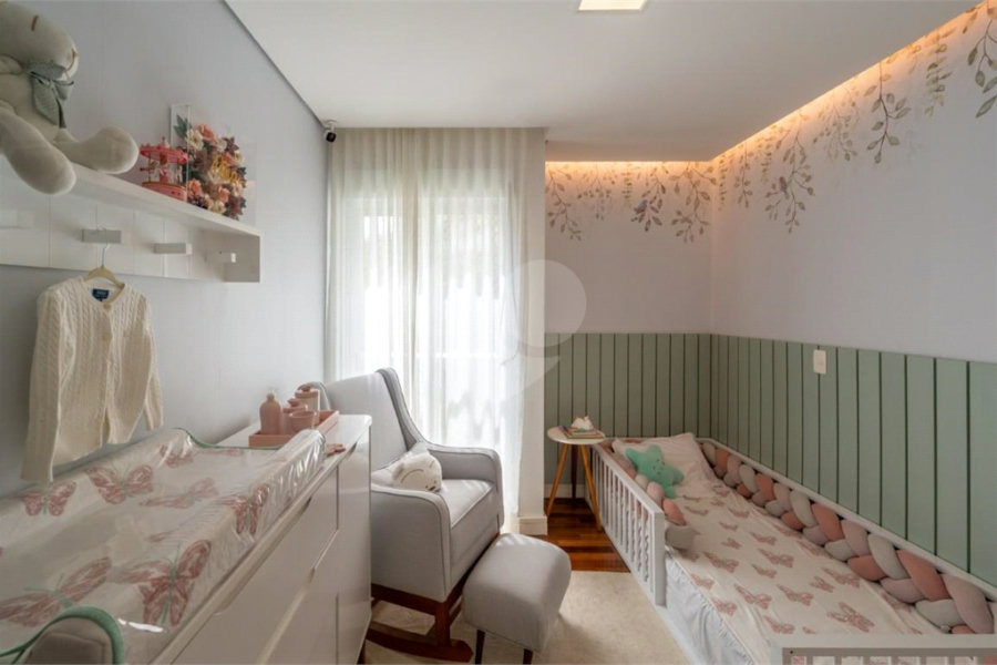Casa à venda com 4 quartos, sendo 2 suítes, no condomínio Melbourne Residence, São Paulo - SP