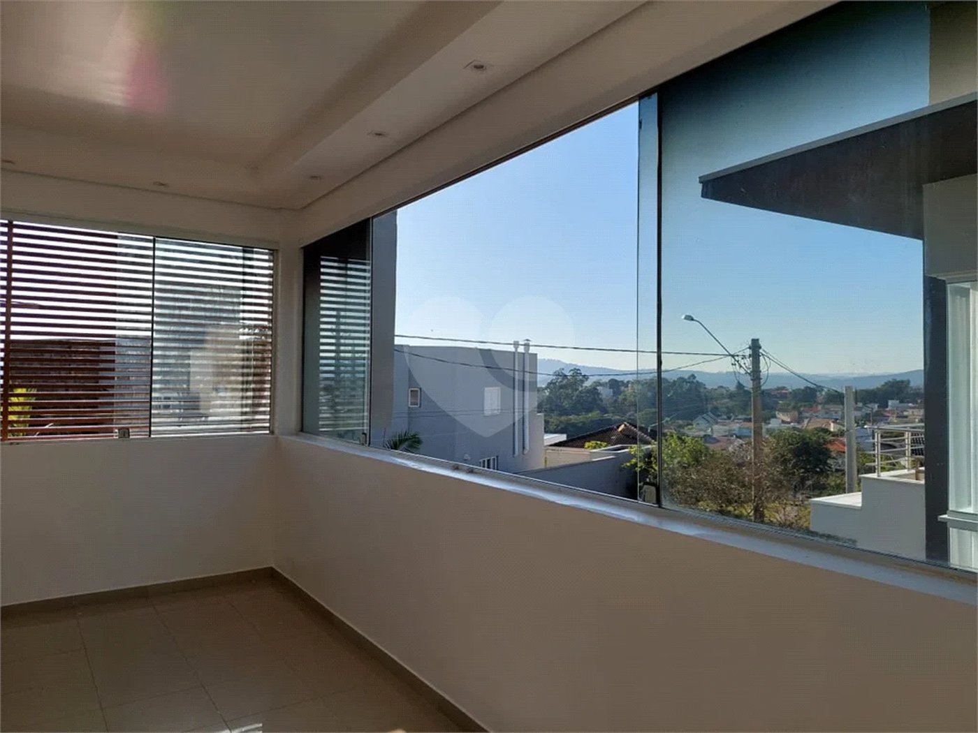 Casa à venda ou para alugar com 3 suítes em Pinheirinho, Vinhedo, SP