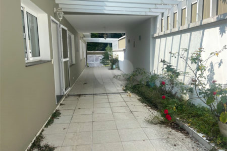 Casa de Vila à venda com 3 quartos, sendo 1 suíte, em Jardim Hípico, São Paulo, SP
