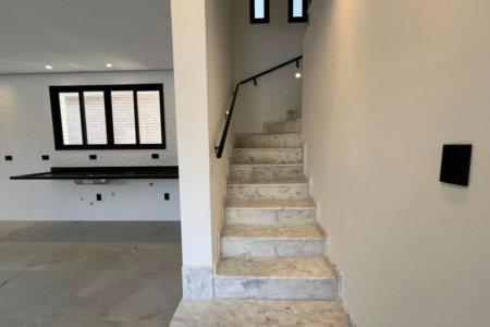 Sobrado com 4 dormitórios à venda, 234 m² por R$ 2.500.000,00 - Ponta da Praia - Santos/SP