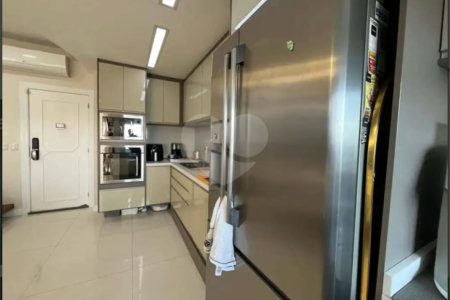 Cobertura à venda com 3 quartos, sendo 2 suítes, em Tijuca, Rio de Janeiro, RJ