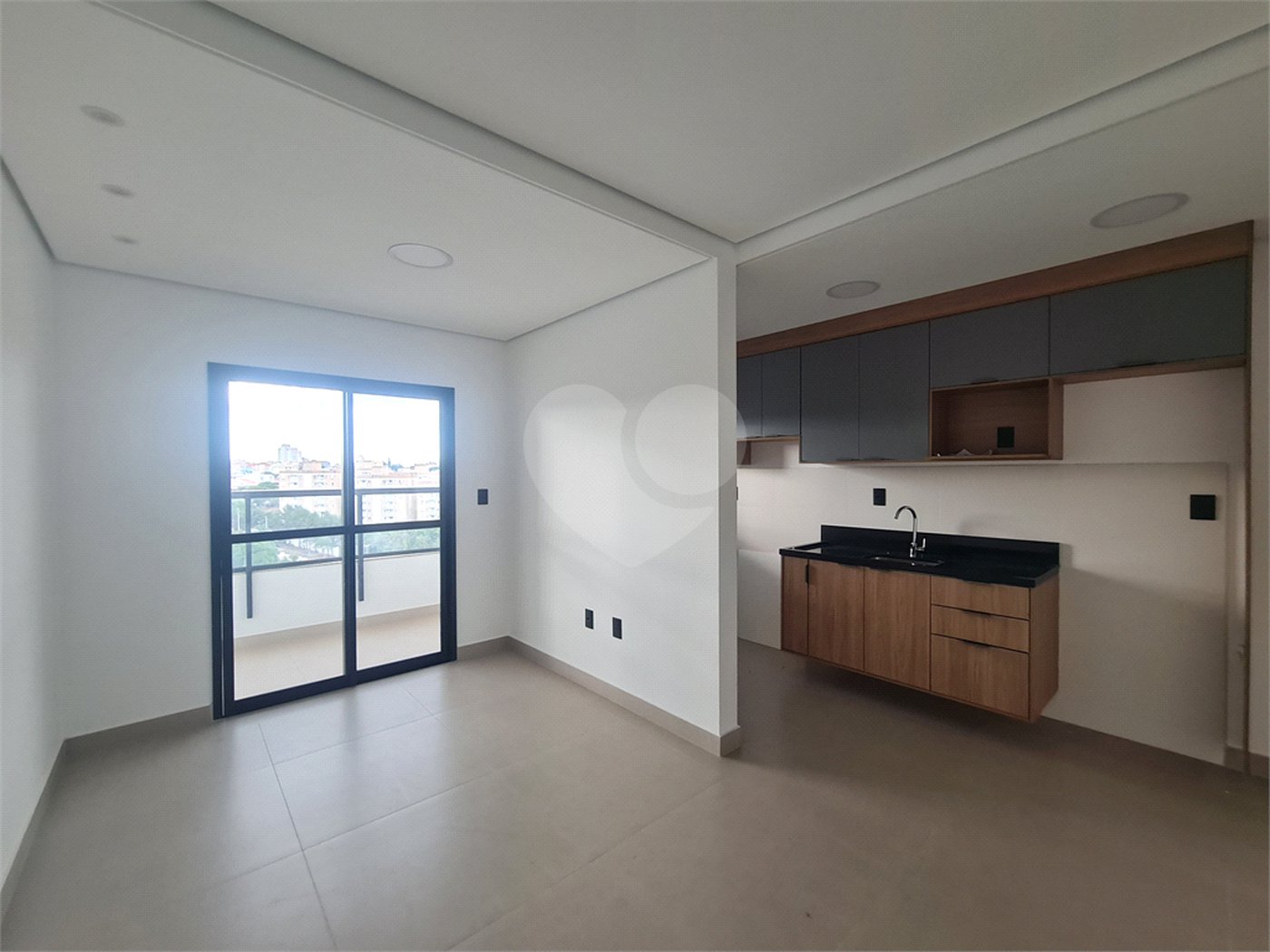 Apartamento à venda com 3 quartos, sendo 1 suíte, em Jardim Refúgio, Sorocaba, SP