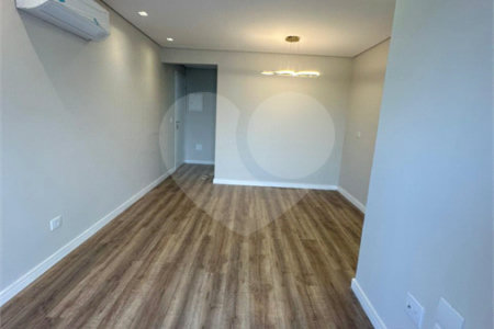 Apartamento à venda com 3 quartos, sendo 1 suíte,  em Jardim Arize, São Paulo, SP