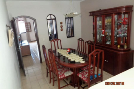 Casa Térrea à venda com 3 suítes em Ferreira, São Paulo, SP