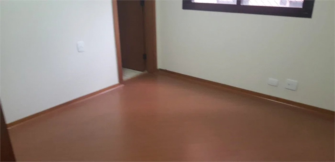 Apartamento à venda com 3 quartos, sendo 2 suítes, em Vila Suzana, São Paulo, SP