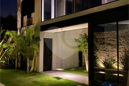 Casa à venda com 4 suítes no condomínio Villas do Golfe, Itu - SP