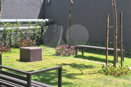 Apartamento com uma suíte para locação ao lado do Shopping Metrô Tatuapé. SP