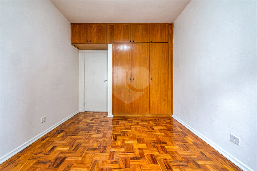 Apartamento à venda com 3 quartos, sendo 1 suíte, em Pinheiros, São Paulo, SP