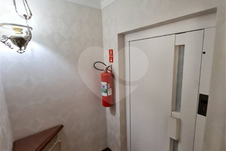 Apartamento à venda com 3 quartos, sendo 1 suíte,  em Vila Angeli, Valinhos, SP