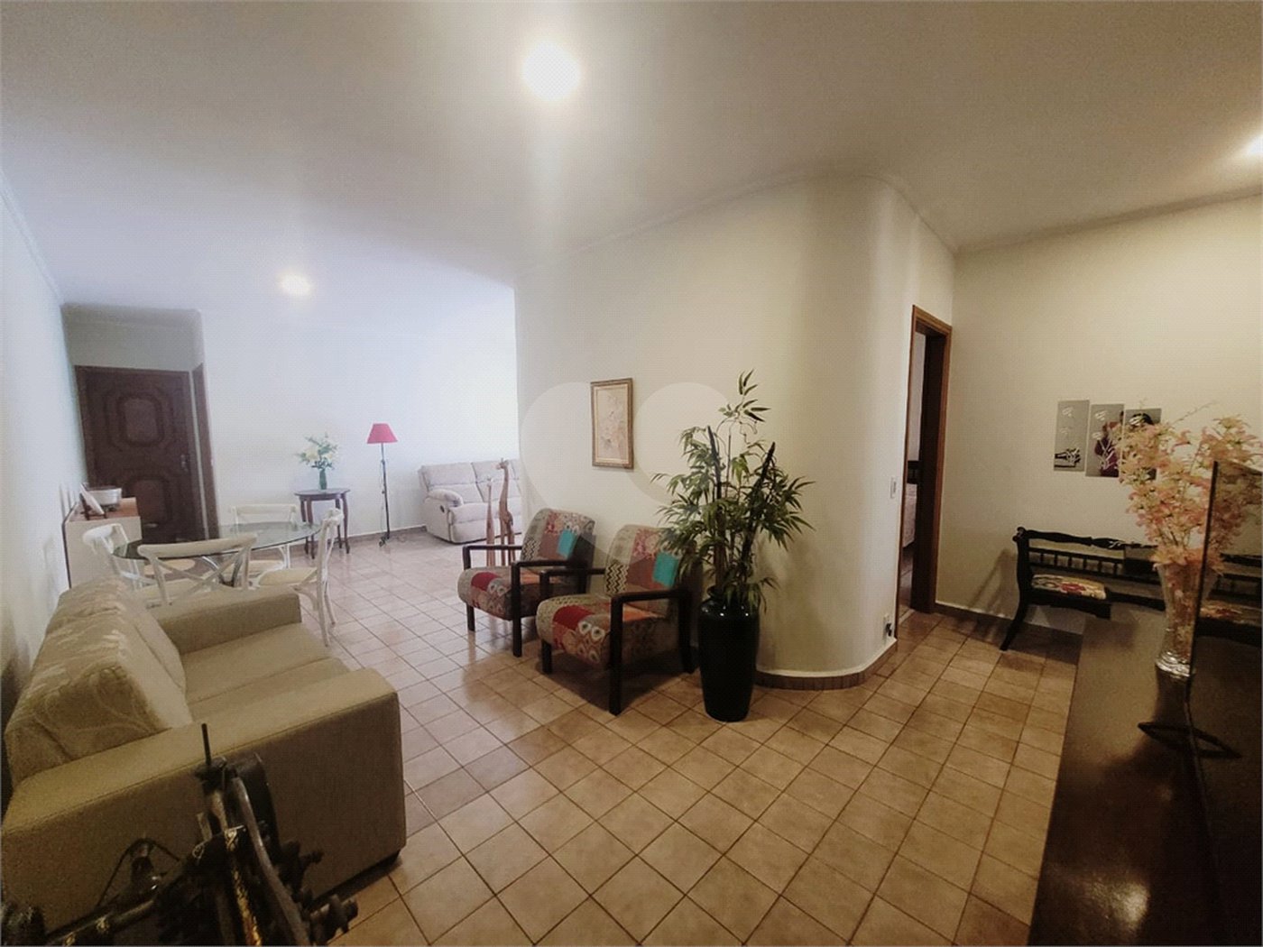 Apartamento à venda com 3 quartos, sendo 1 suíte,  no Centro, Indaiatuba, SP