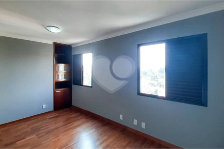 Apartamento para alugar com 3 quartos, sendo 1 suíte, em Alto da Boa Vista, São Paulo, SP