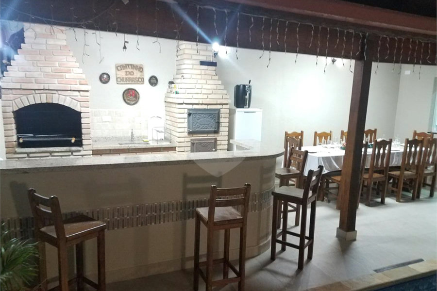 Sobrado à venda com 3 quartos em Tremembé, São Paulo, SP