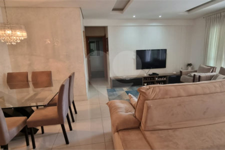 Apartamento à venda com 3 suítes em Santa Teresinha, São Paulo, SP