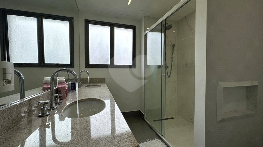 Apartamento à venda com 3 suítes em Jardim Prudência, São Paulo, SP