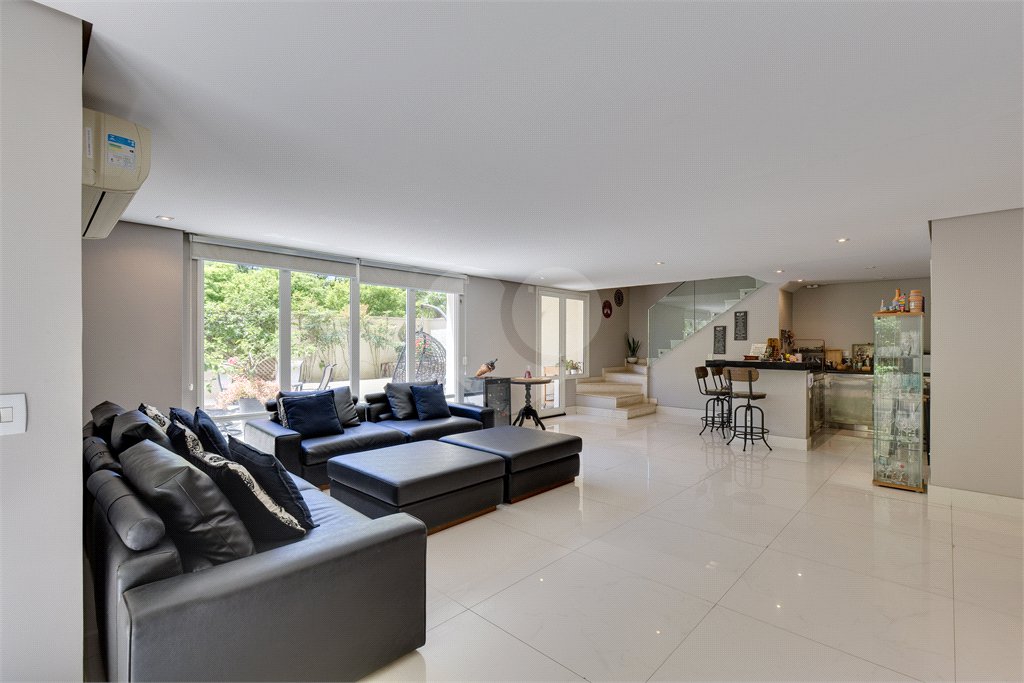 Duplex à venda ou para alugar com 4 suítes em Alto da Boa Vista, São Paulo, SP