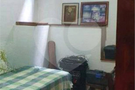 Casa à venda com 3 quartos, sendo 1 suíte, no condomínio Terras de São Francisco, Vinhedo - SP