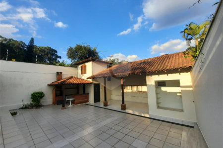Casa Térrea à venda com 3 quartos, sendo 1 suíte, em Jardim Marajoara, São Paulo, SP