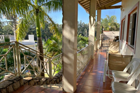 Casa à venda com 4 quartos, sendo 3 suítes,  no condomínio Terras de Santa Teresa, Itupeva - SP