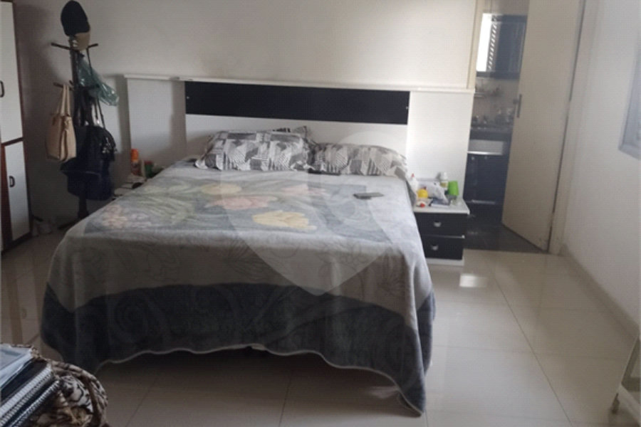 Sobrado à venda com 6 quartos, sendo 2 suítes, em Tremembé, São Paulo, SP
