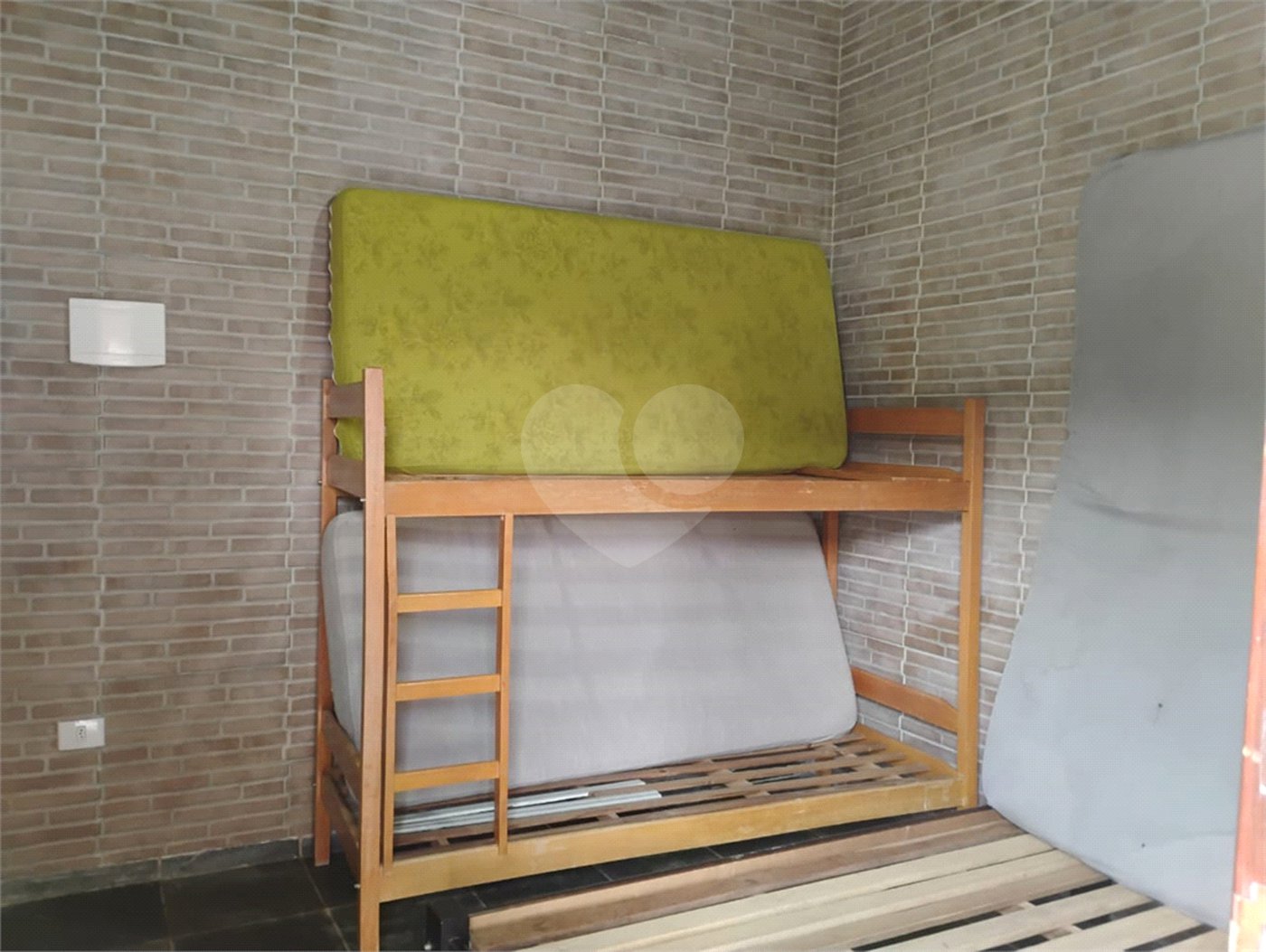 Casa à venda com 4 quartos em Barreiro, Mairiporã, SP