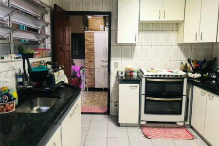 Casa à venda com 3 quartos, sendo 1 suíte,  em Paulicéia, São Bernardo do Campo, SP