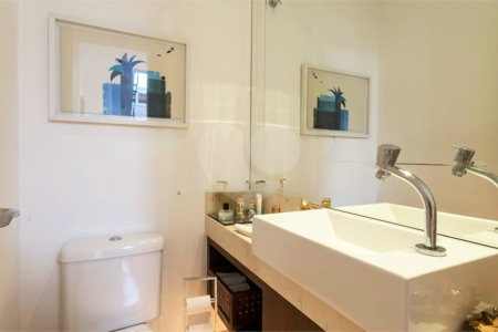 Apartamento à venda ou para alugar com 2 suítes em Itaim Bibi, São Paulo, SP