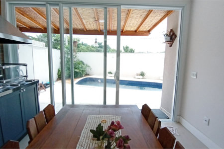Casa à venda com 3 suítes no condomínio Vila do Sol, Valinhos - SP