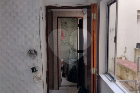 Apartamento à venda com 2 quartos em Jardim do Castelo, Ferraz de Vasconcelos, SP