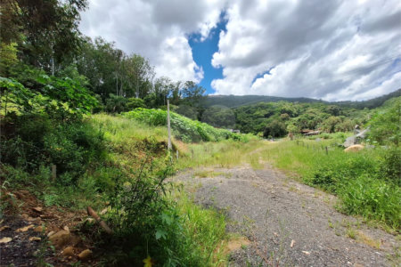 Terreno à venda em Nova Gardênia, Atibaia, SP