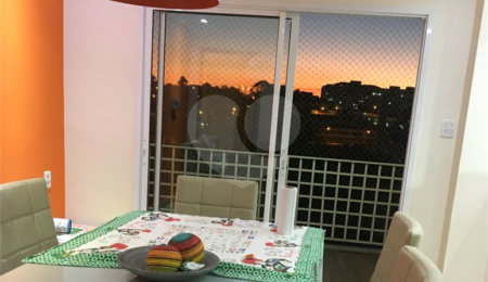 Sobrado à venda com 3 quartos, sendo 1 suíte,  em Residencial Novo Horizonte I, Mogi das Cruzes, SP