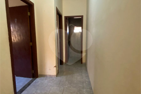 Casa à venda com 3 quartos, sendo 2 suítes, no Centro, Três Lagoas, MS