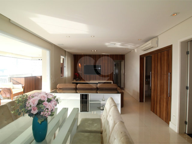 Apartamento à venda com 3 suítes em Alto da Boa Vista, São Paulo, SP