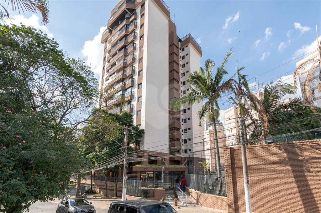 Apartamento à venda com 3 quartos, sendo 1 suíte, em Vila Mariana, São Paulo, SP