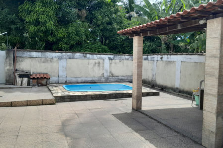 Casa à venda com 3 quartos em Santíssimo, Rio de Janeiro, RJ