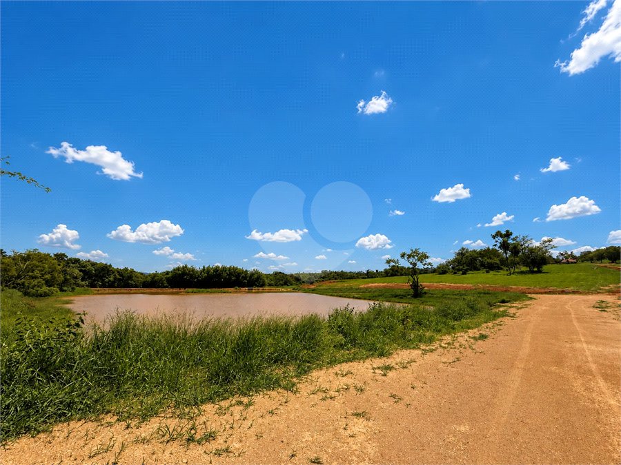 Terreno à venda no condomínio Valle dos Cervos 1, Araçoiaba da Serra - SP