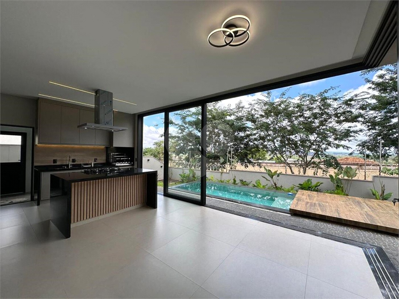 Casa à venda com 4 suítes no condomínio Terras de Florença, Ribeirão Preto - SP